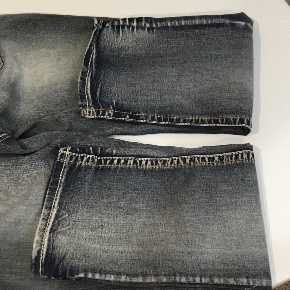 True Luck Jeans - Picture 9 of 10